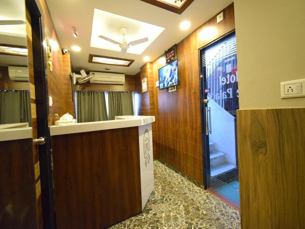 Hotel Lake Palace Ahmedabad Exterior foto